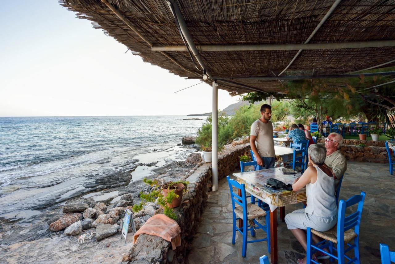 Taverna Akrogiali Loutro Exterior foto