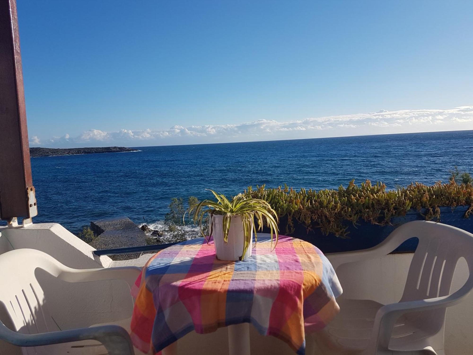 Taverna Akrogiali Loutro Exterior foto