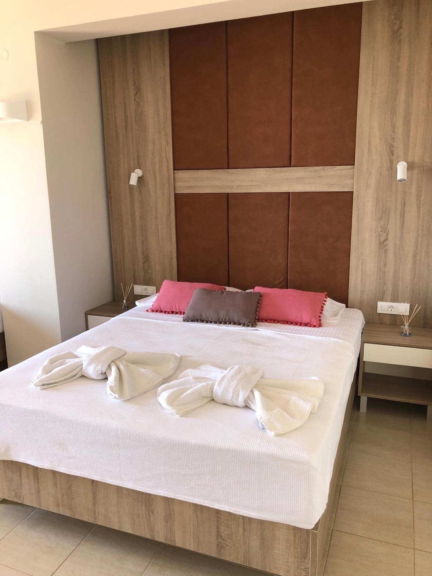 Taverna Akrogiali Loutro Zimmer foto