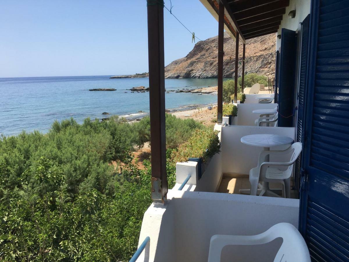 Taverna Akrogiali Loutro Exterior foto