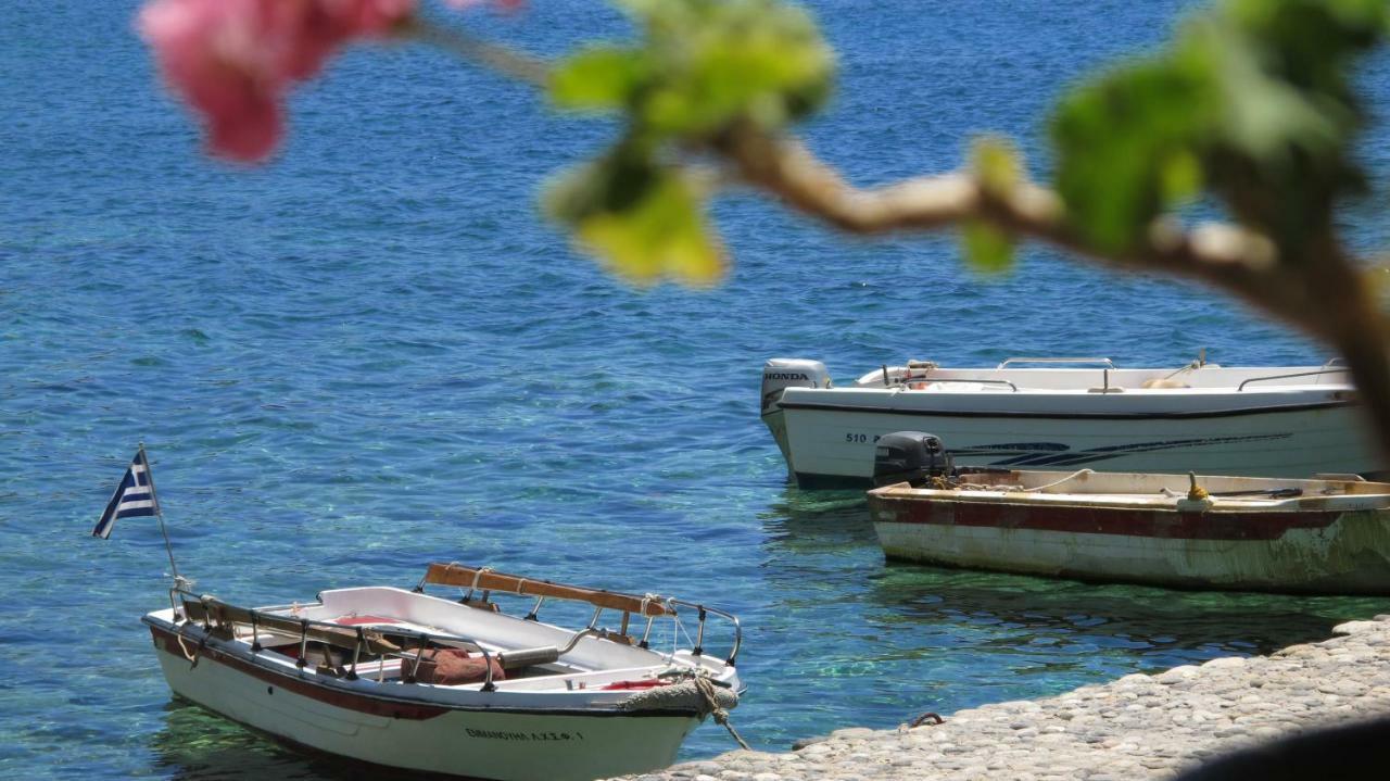 Taverna Akrogiali Loutro Exterior foto