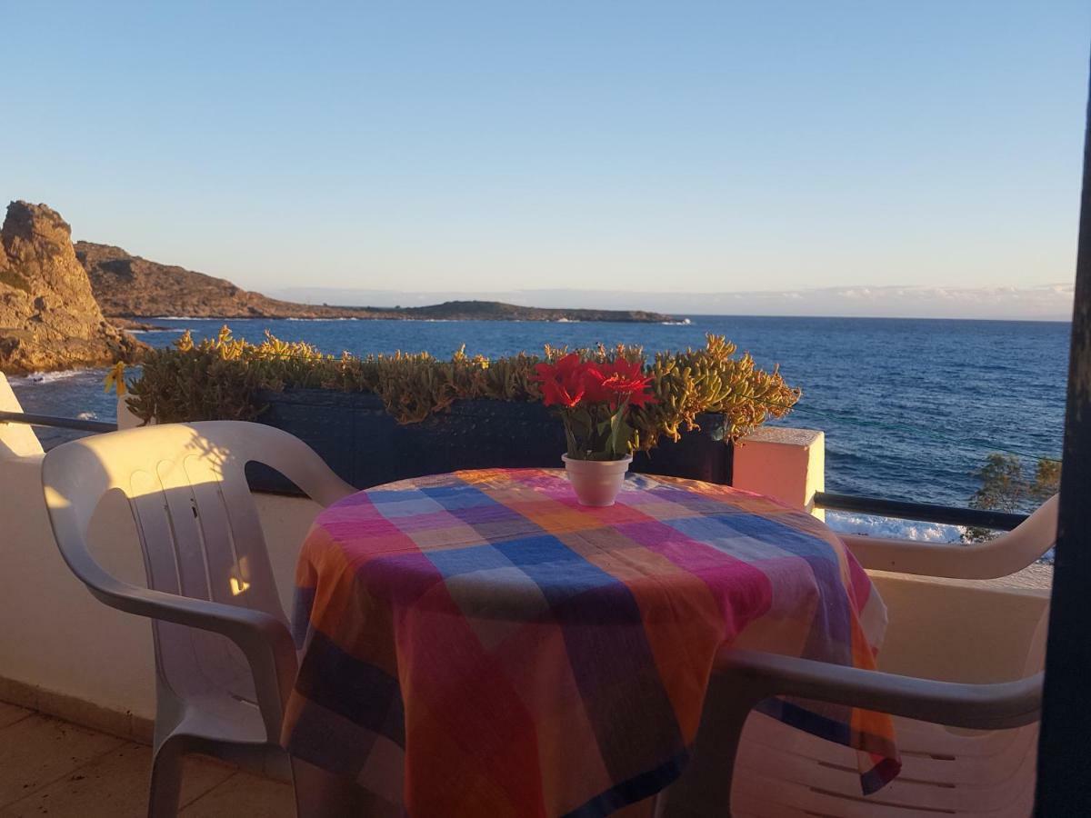 Taverna Akrogiali Loutro Exterior foto